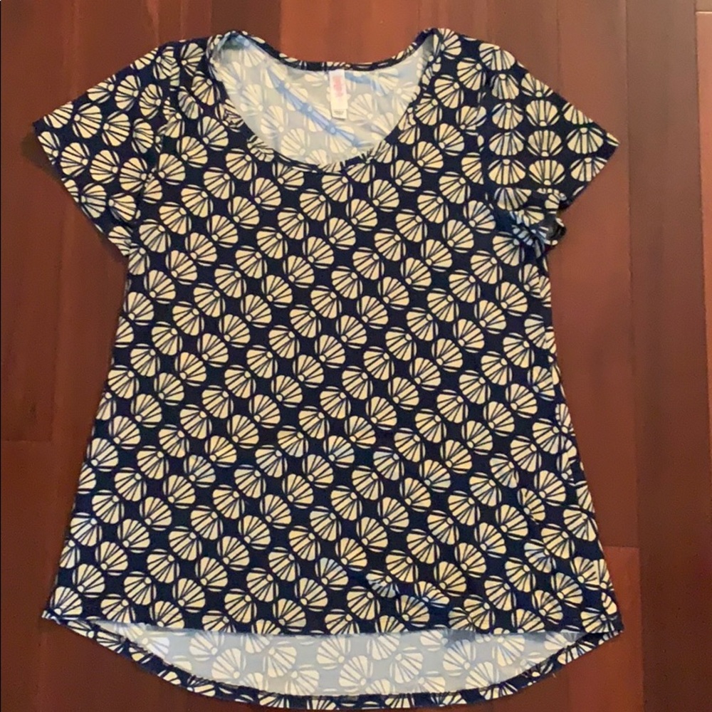 Lula Roe Classic T- like new